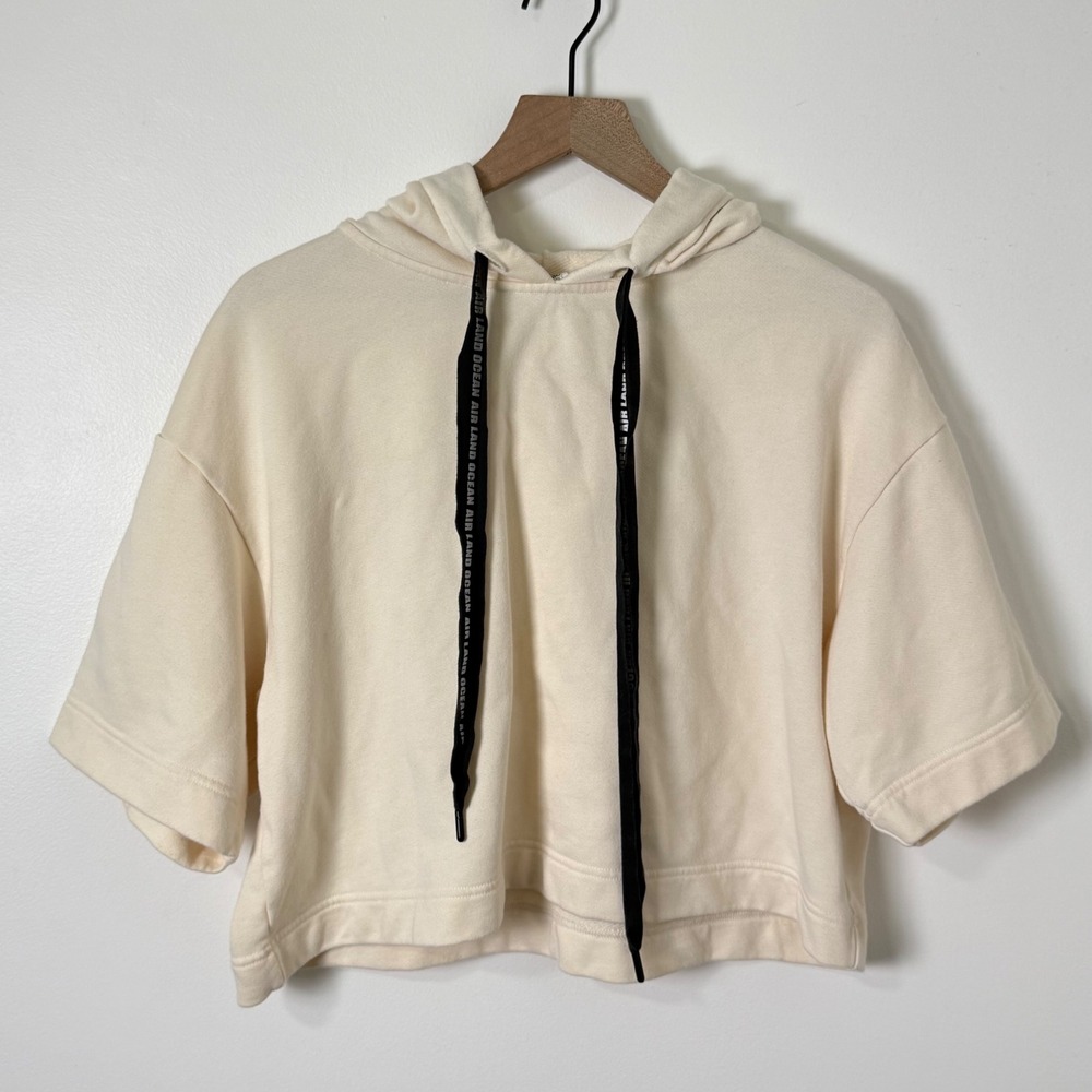 Alo Air Land Ocean Crop Hoodie Short Sleeve Womens Large Ivory Athleisure